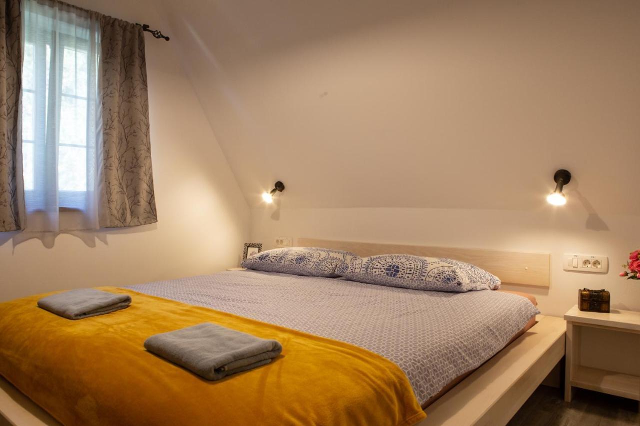 Timber Valley Apartment